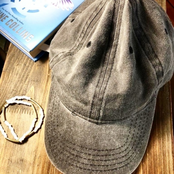 Alquimia Accessories - DENIM WASHED BLACK BASEBALL HAT